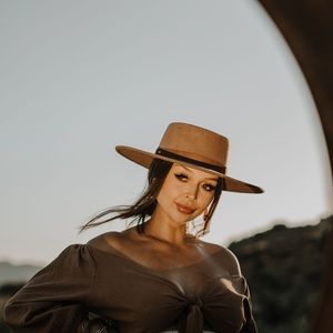 Meet your Posher, Jess